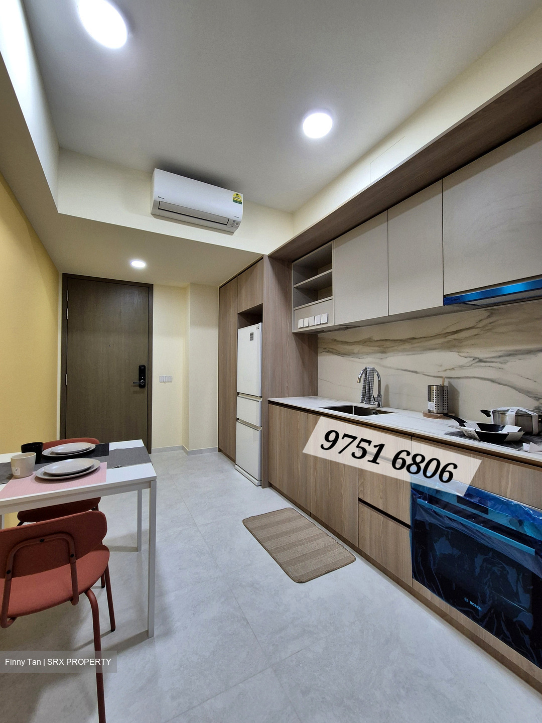 North Buona Vista Road (D5), Condominium #558471581